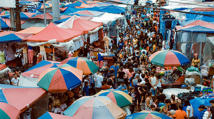 market many people - Explore as Ofertas do Mercado da Ribeira